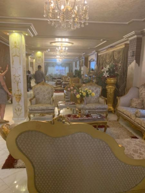 Royal Pyramids Palace Residence